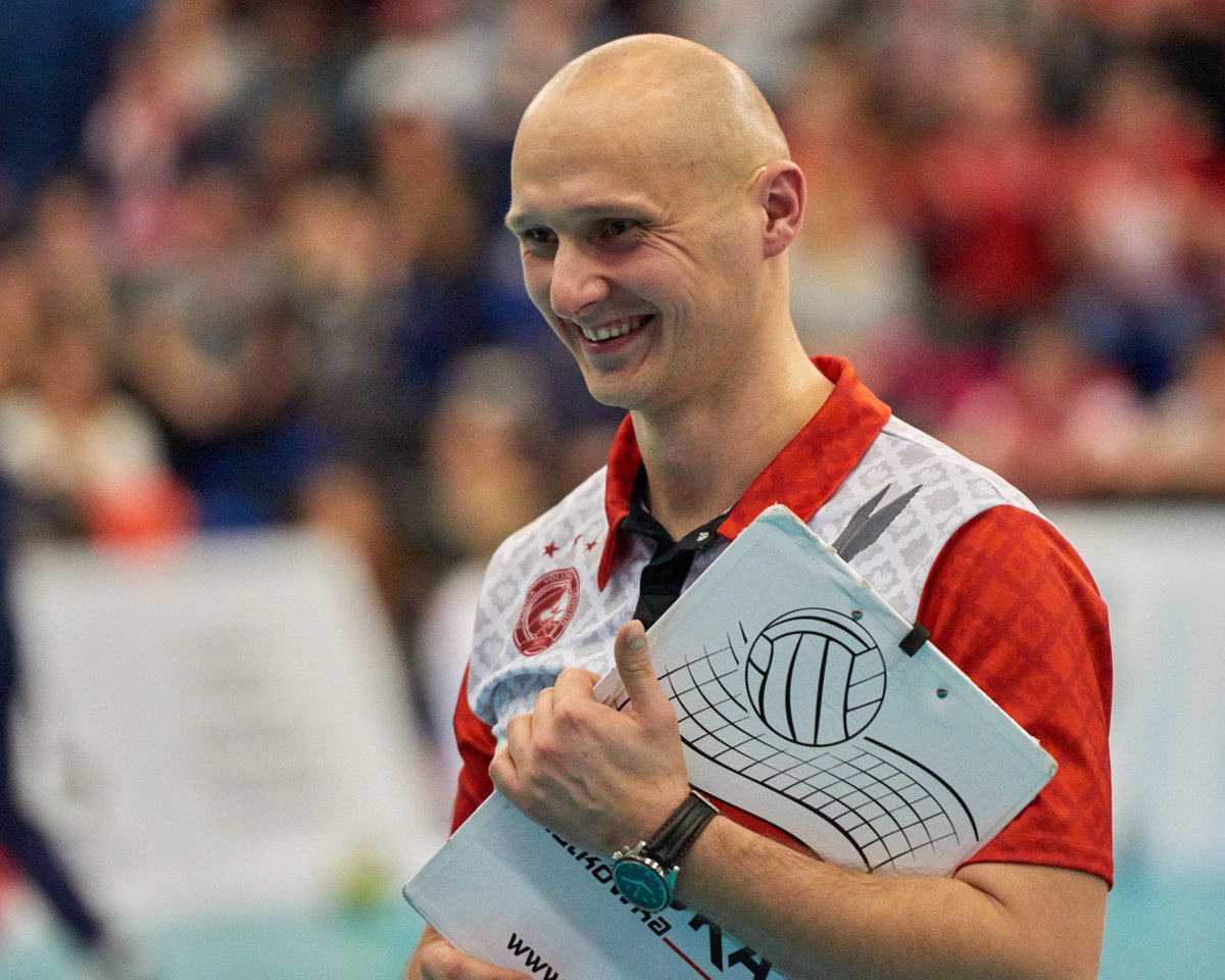 After 2 amazing seasons with IBB Polonia, coach Piotr Graban leaves London. His mission here is complete and his next challenge will be with Trefl Gdansk, where he will work with top coach - Andrea Anastasi. Thank you and good luck coach! 

📸sandsphotos.co.uk

#GoPolonia