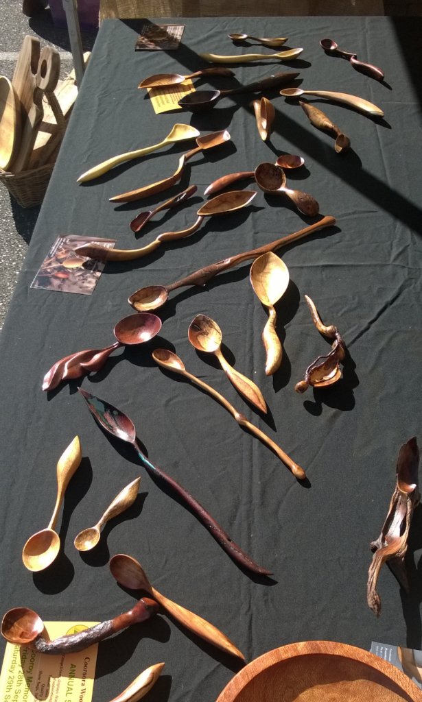 LUCAN_ALIVE's tweet photo. @CockyHoward a few sticks &amp; spoon. https://t.co/sPGJCnsL1t