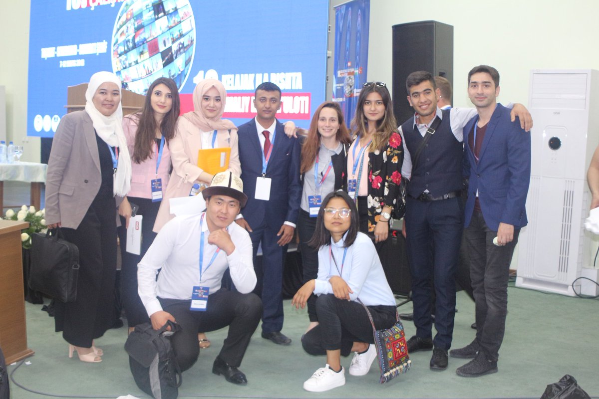 Ruhsara Yusupova (@yusupovaruhsara) on Twitter photo 10. Gelecek ile iletişim çalıştayının resmi açılışı 11.may cuma günü gerçekleşti. 15 ülkeden 30 öğrenci katılmış olup 2-3 aydır üzerinde çalıştıkları tebliğlerini önce Buhara ve Semerkant'ta açık sahada sonra da resmi açılışta sundular @gelecekleiletsm @RTUKONLINE <a href="/IPCUzbekistan/">Xalqaro Press-klub</a> 10. Gelecek ile iletişim çalıştayının resmi açılışı 11.may cuma günü gerçekleşti. 15 ülkeden 30 öğrenci katılmış olup 2-3 aydır üzerinde çalıştıkları tebliğlerini önce Buhara ve Semerkant'ta açık sahada sonra da resmi açılışta sundular @gelecekleiletsm @RTUKONLINE <a href="/IPCUzbekistan/">Xalqaro Press-klub</a>