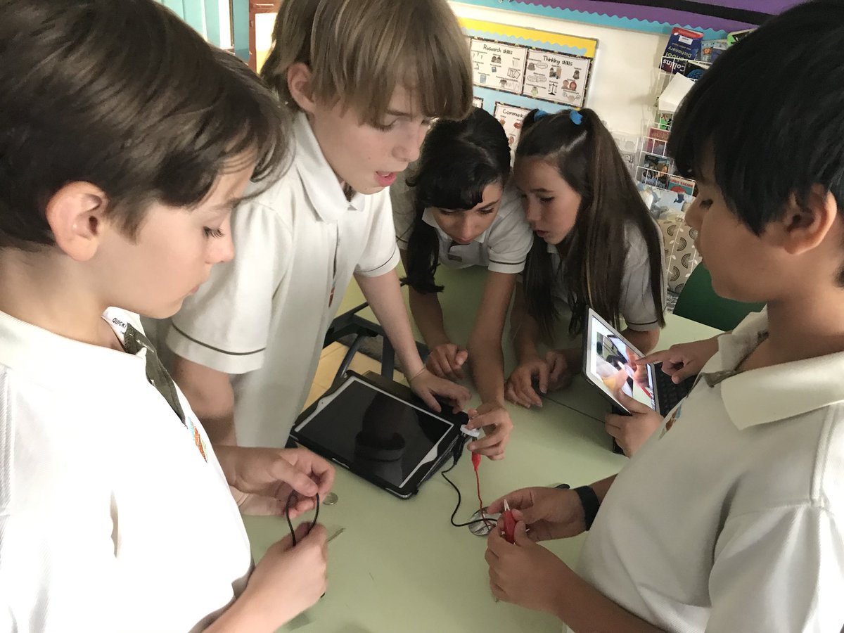 GCSPYPG5's tweet image. Collaborative comparative testing of metals as electrical conductors as part of #HowTheWorldWorks 💡 @LubnaKhawaja @MissCroukampGCS @GCSPYPCor @Jane_Gaughan #BeHappyBeGCS