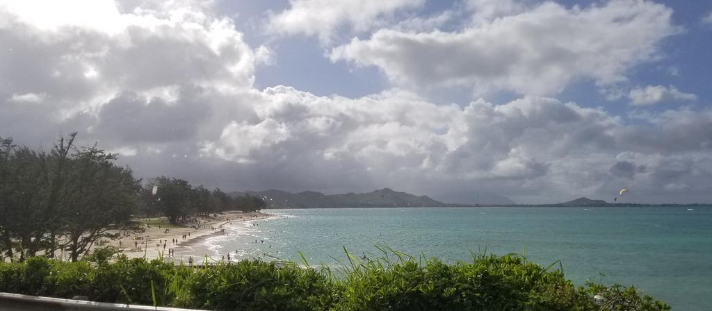 rosegore16's tweet photo. Happy Mother's Day. Hope everyone had a great day. Love the view of Kailua Beach. #kailuabeach #luckytoliveinHawaii #mothersday https://t.co/6uBtaxWOoD