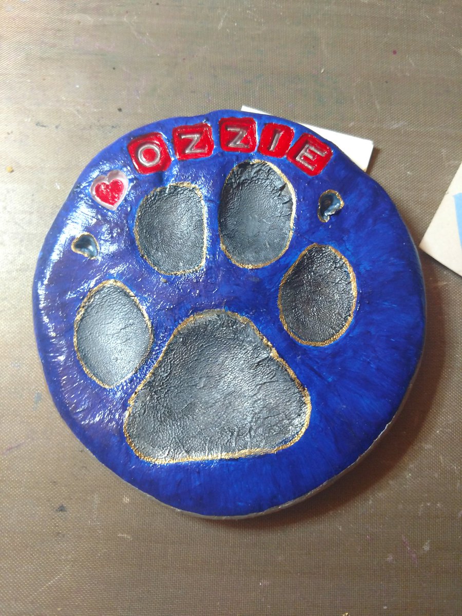 artist_joy's tweet photo. Had a #ruffday today, #MothersDay as I was reminded of yet another thing that the military took from me. #mst but then, I painted this for a client and was reminded that I have a beautiful #servicedog who loves me #dogmom https://t.co/JyE0nApuuw