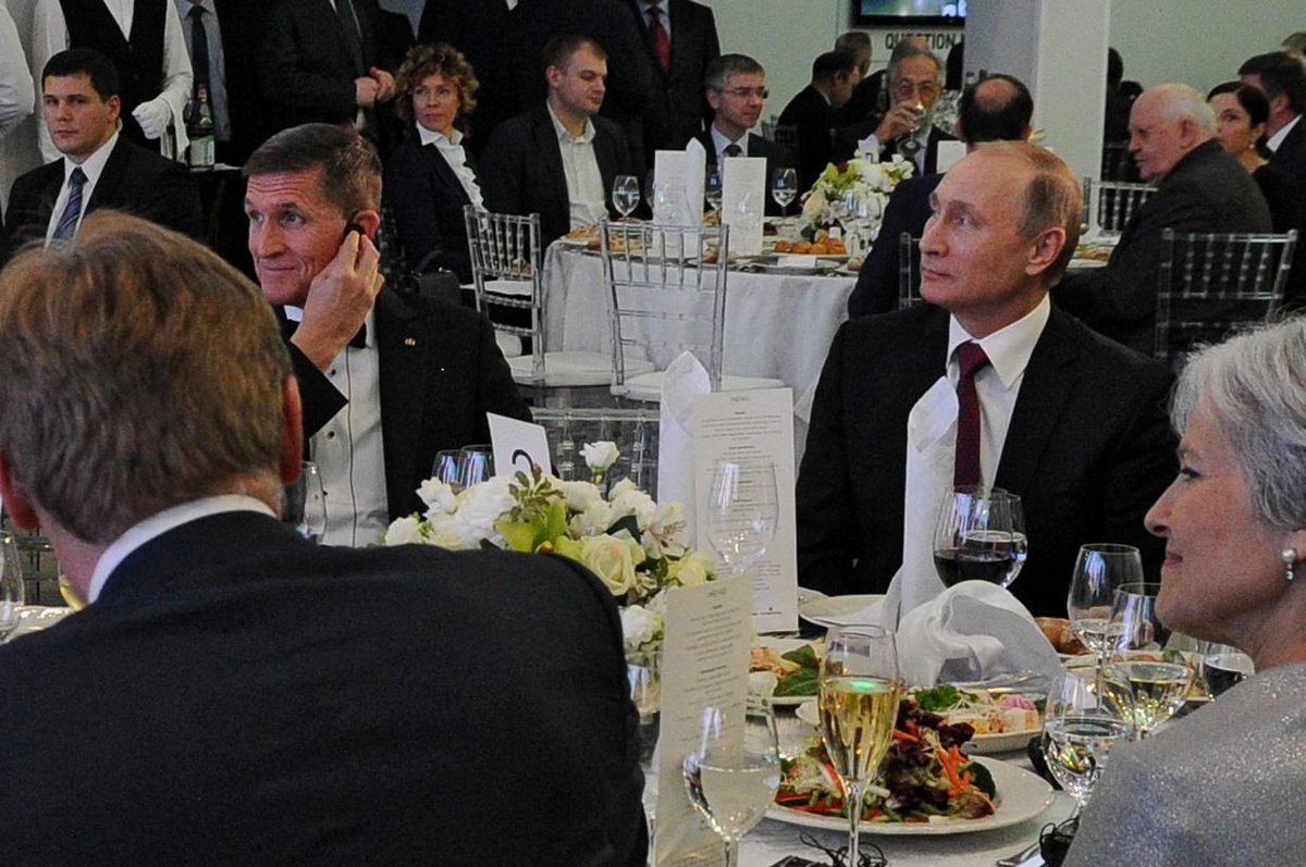 13/ The one constant in *all* of these meetings was Michael Flynn—who was an advisor to Trump when he made a trip to Moscow to dine with Vladimir Putin in December of 2015, a year before the Rosneft sale was finalized. Trump allies have lied about when Flynn joined the campaign.