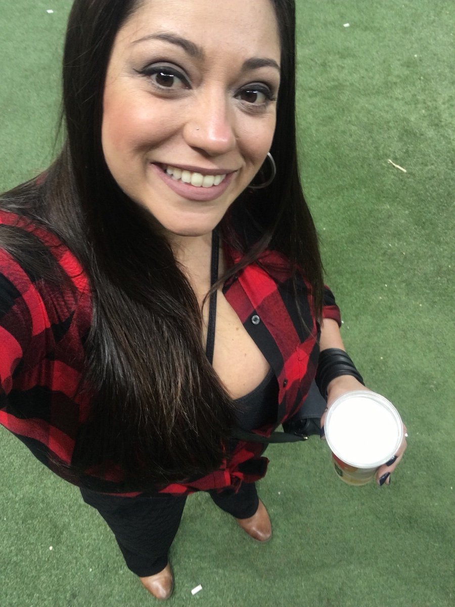 graciacezarini's tweet photo. Mais um show do Ozzy... e não será o último!!! 🎉🤘🏻❤️ (@ Allianz Parque for Ozzy Osbourne in São Paulo, SP) https://t.co/MBQ4bF70AR https://t.co/6x0RPQiZaP