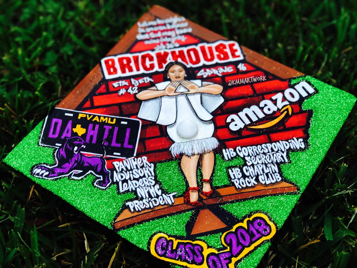 kmmayo439's tweet photo. “She’s a BRICK....HOUSE!” Graduation Cap ❤️ #ilovemydst #EtaBetaMade #kmmartwork #pvamu https://t.co/nFnwhM1lfe