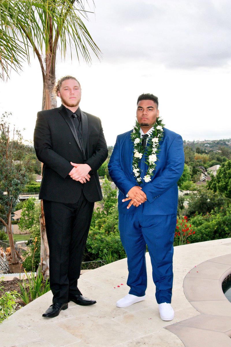 fanz_94's tweet photo. My baby Brother went to senior prom last night😭💙 #VPProm2018 @pelituavao @sionejohn10 @AnthonyShipton @DanielAsiata https://t.co/Uv8am25kME