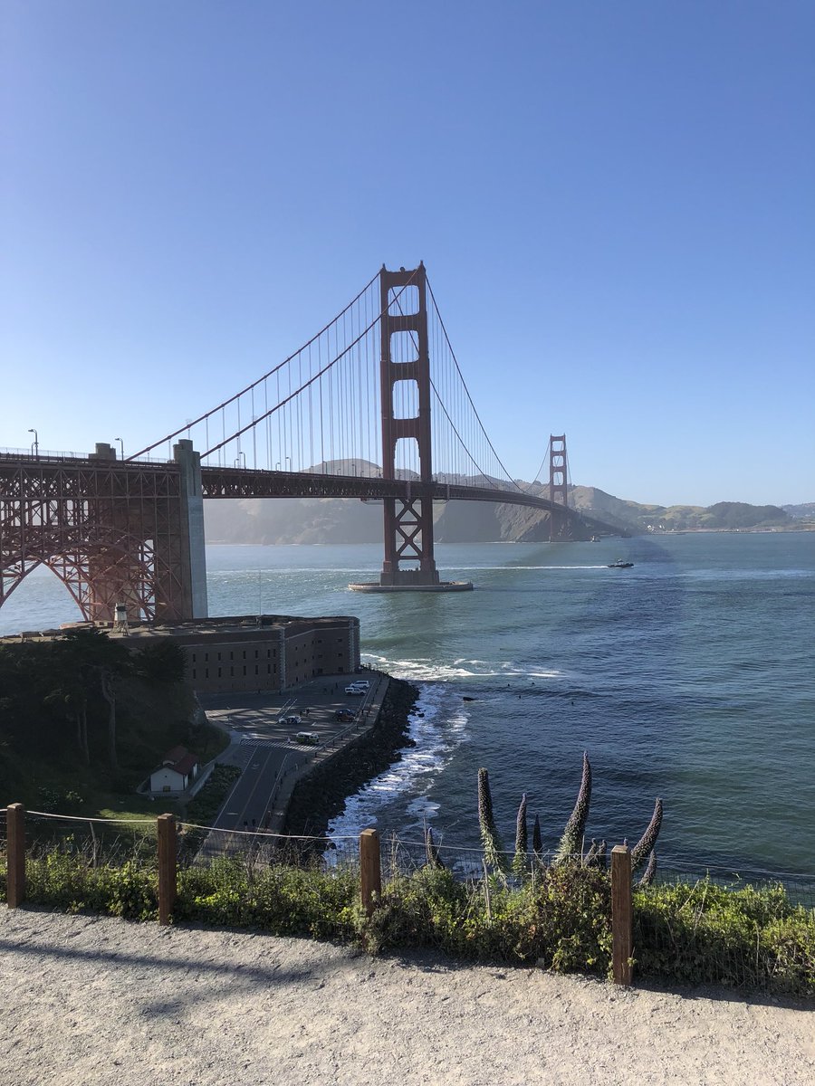 Abbie_Tech's tweet image. And I love to travel, so before I left I saw the magnificent Golden Gate Bridge on a sunny day - there’s a reason it’s the most photographed bridge in the world!