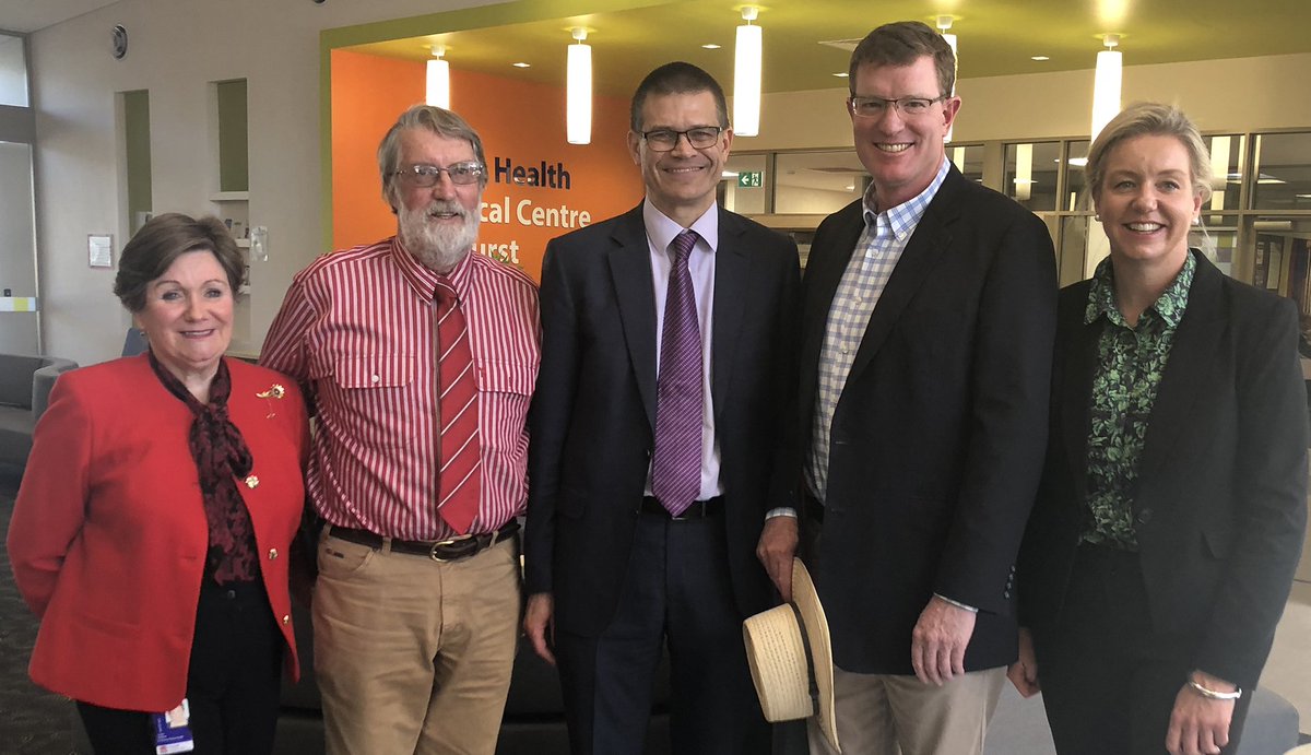CSUMedia's tweet photo. Visit by @senbmckenzie and @AndrewGeeMP as new medical school network for regional and rural NSW gets underway @CharlesSturtUni #OrangeNSW #BathurstNSW https://t.co/Ttmac9h5fF https://t.co/WjIEzZPPyJ