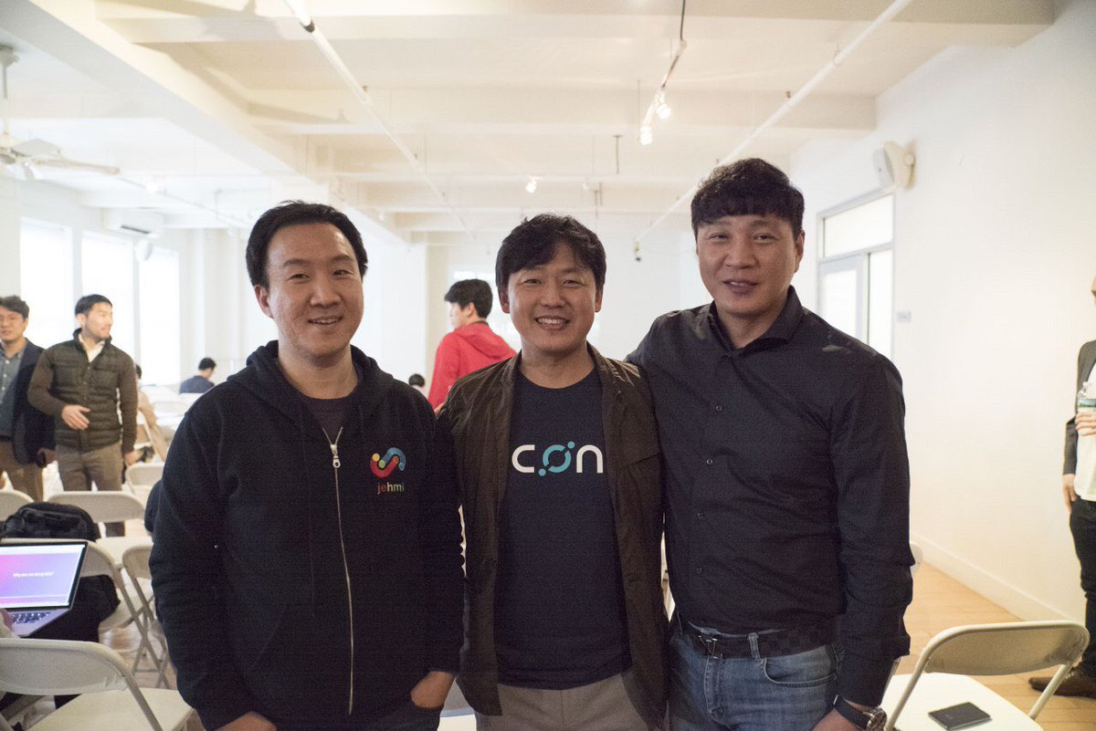 dskimjehmi's tweet photo. 뉴욕에서 둘째날, 시차 적응은 덜됐지만 친구들도 만나고 기분 굿!

Second day in NYC, still jetlagged, nevertheless met good friends and had a great time at Asia Crypto Night!

#bezant #blockchain #cryptocurrency #crypto #consensus https://t.co/Q6Qhv1dYCh