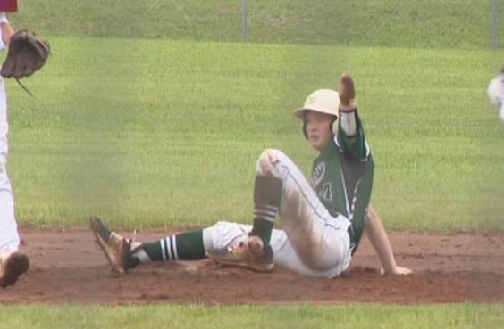 KyleDeckelbaum's tweet photo. An Arkansas high school baseball player has one hand. But that doesn't stop him from dominating on the diamond. "Every time I do something, it's to show people that I can do it."
The story goes #BeyondTheGame: https://t.co/K3L8GEMeYU https://t.co/dXhjn8PMUY