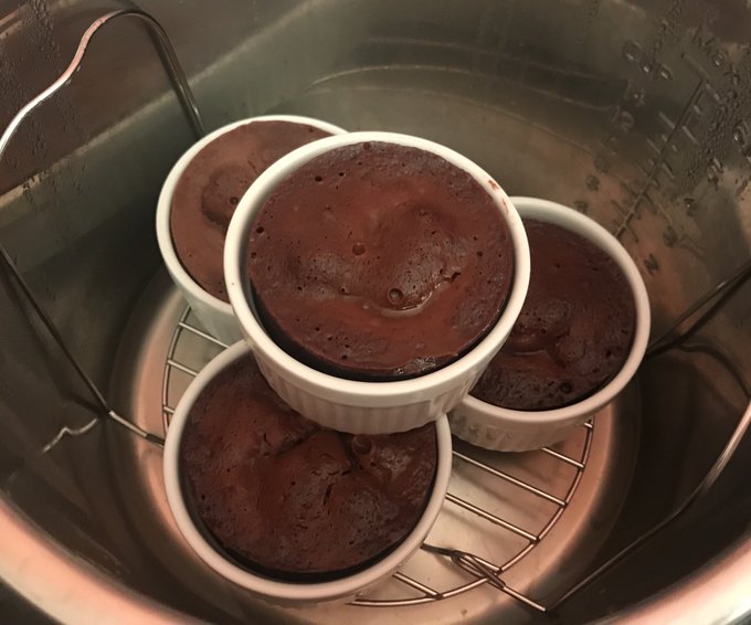 Made InstaPot lava cakes and this one has a little heart! 🤗💖 https://t.co/XYR3ed7HMe<a href="/tag/wishlist"class="tags"><span>#wishlist</span></a>