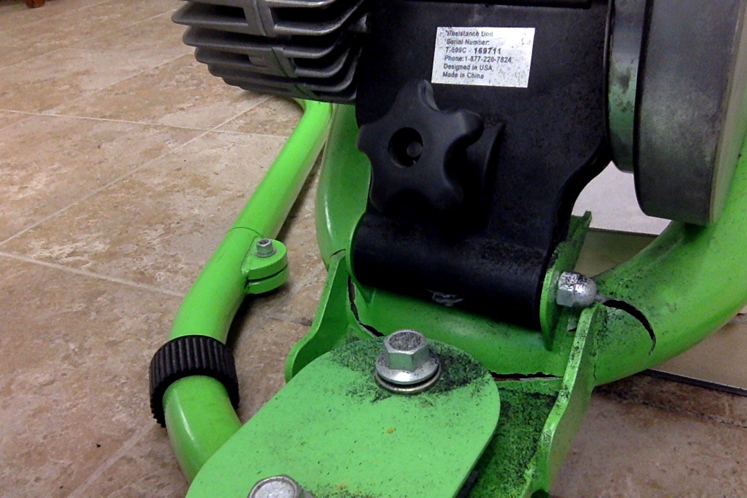 sbrnewbie's tweet photo. @KineticTrainer I bought a Rock n' Roll trainer on eBay, and it just broke, like, literally the back part broke.  Is it supposed to do that? https://t.co/eeu26ZETo5