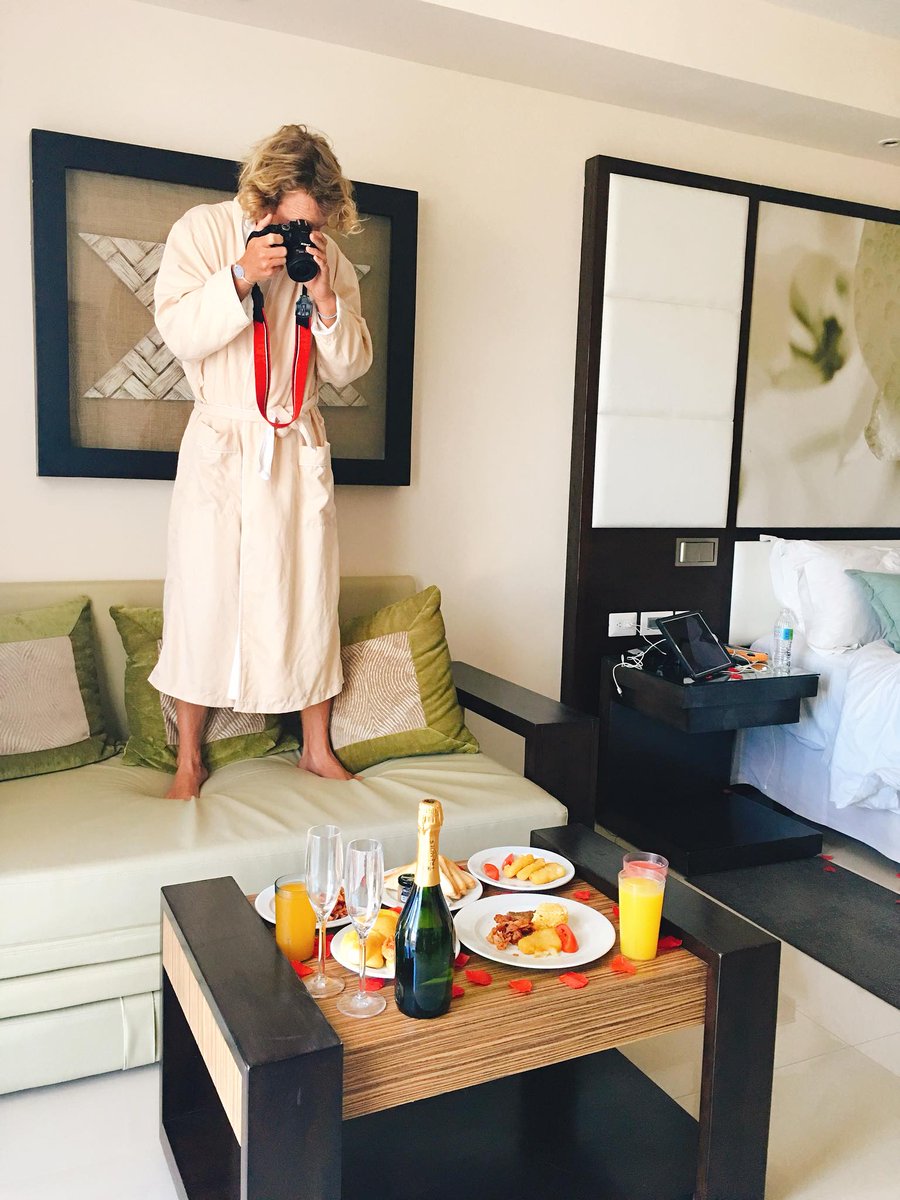 2MonkeysTravel's tweet photo. Room service! Breakfast!   @HideawayRpc #HideawayRPC @GoDomRep #myDR #goDomRep #RoyaltonResorts @RoyaltonPCana https://t.co/RXDb73T375