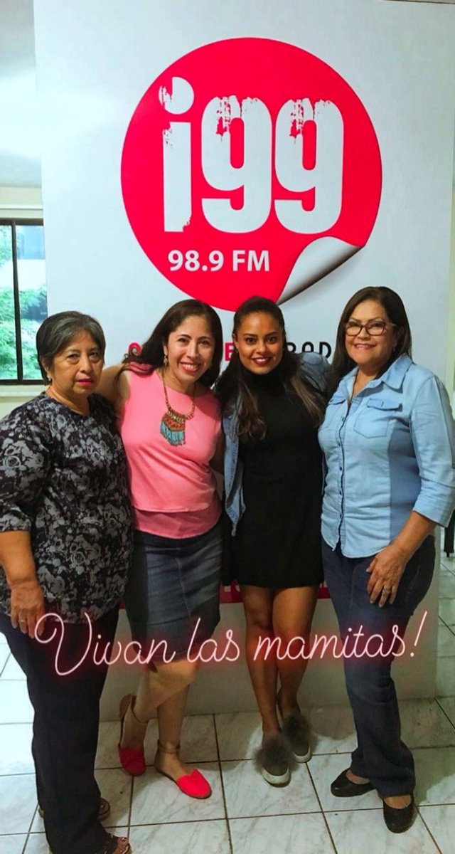 Nube9_ec's tweet photo. #FelizDiaDeLasMadres ya saben que #DeAquiNoSale https://t.co/XxmKSzI2QQ