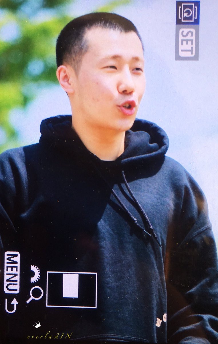 everlast_in's tweet photo. 180514

충성!!!!!!!!!

#김성규 #성규 https://t.co/RdxMl30Ar4