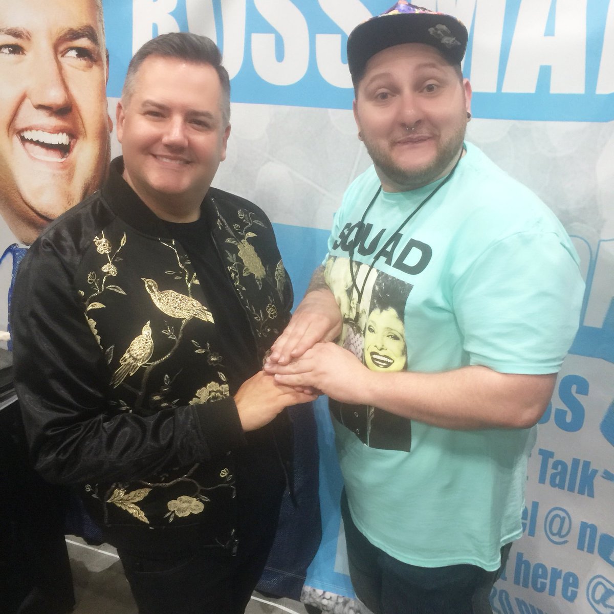 jonjonlannen's tweet photo. Prom pic with my shero @helloross! I adore @HelloRossPod and it was a delight to meet Bossy Rossy in person. Loved the whole #StraightTalk gang! #crotchwatch #butchricky #thatpodcast #dragcon https://t.co/n6UUYvnYSY