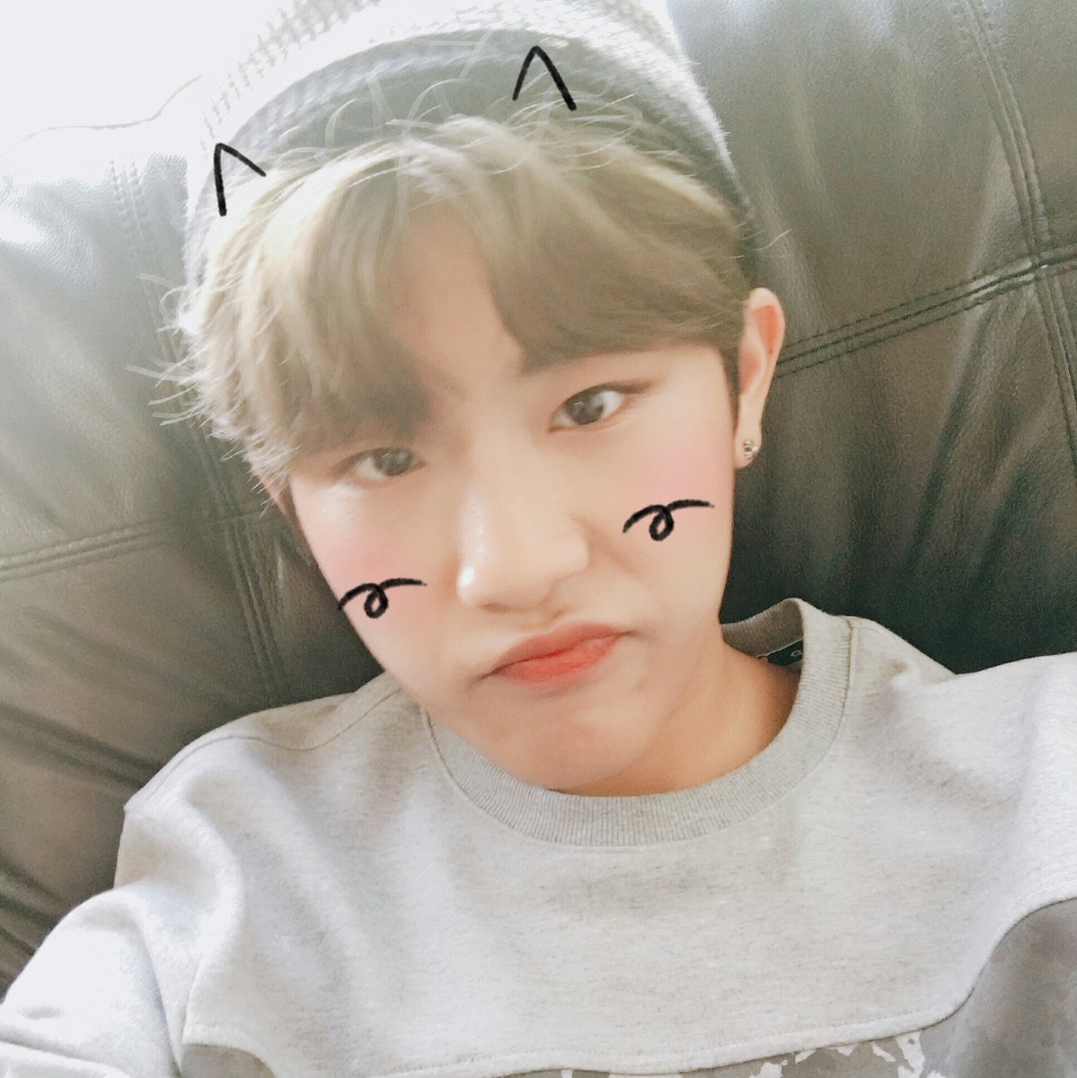 MAY991102's tweet photo. 🐰❤
#박우진 https://t.co/vRdWJ6xtzk