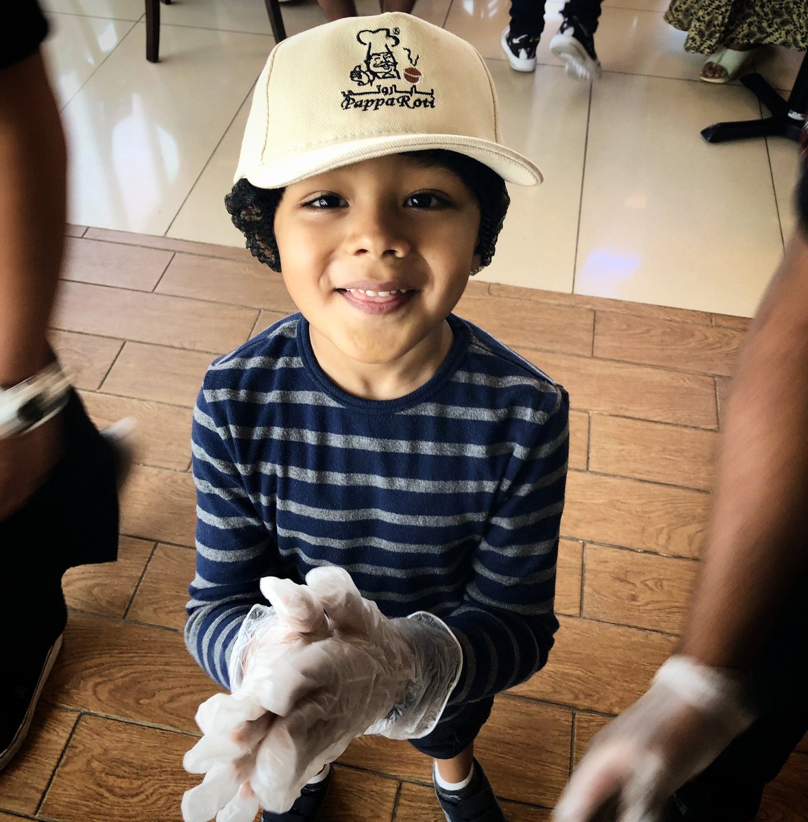 PappaRotiUAE's tweet photo. Kids are our favorite! Here's a picture from the kids activity conducted at PappaRoti Sunset Mall last week. This little cutie is all set to top and bake the delicious PappaRoti bun! ❤️
Stay tuned for many more such activities. 😊
#kidsactivity #papparoti #SunsetMall #love https://t.co/MyJY3bZpDU