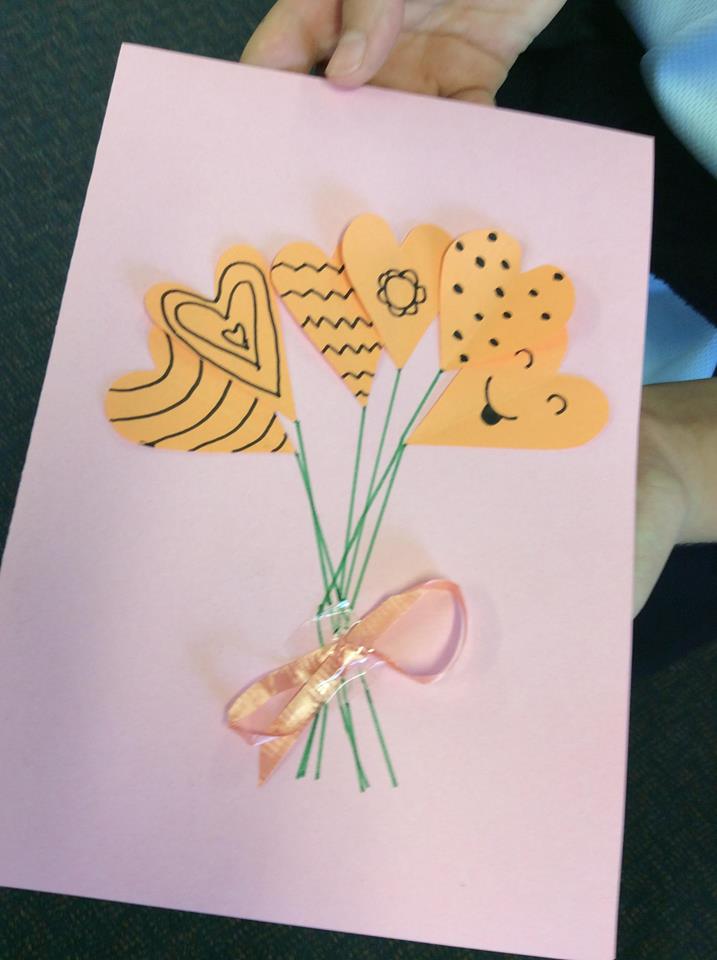 t_misspruss's tweet photo. Mother's Day Card Making was such a fun experience on Friday last week! It taught me you have to be flexible and ensure you are providing children time for creativity #acuedu_p #mothersday2018 #fun https://t.co/sUogHZhztF