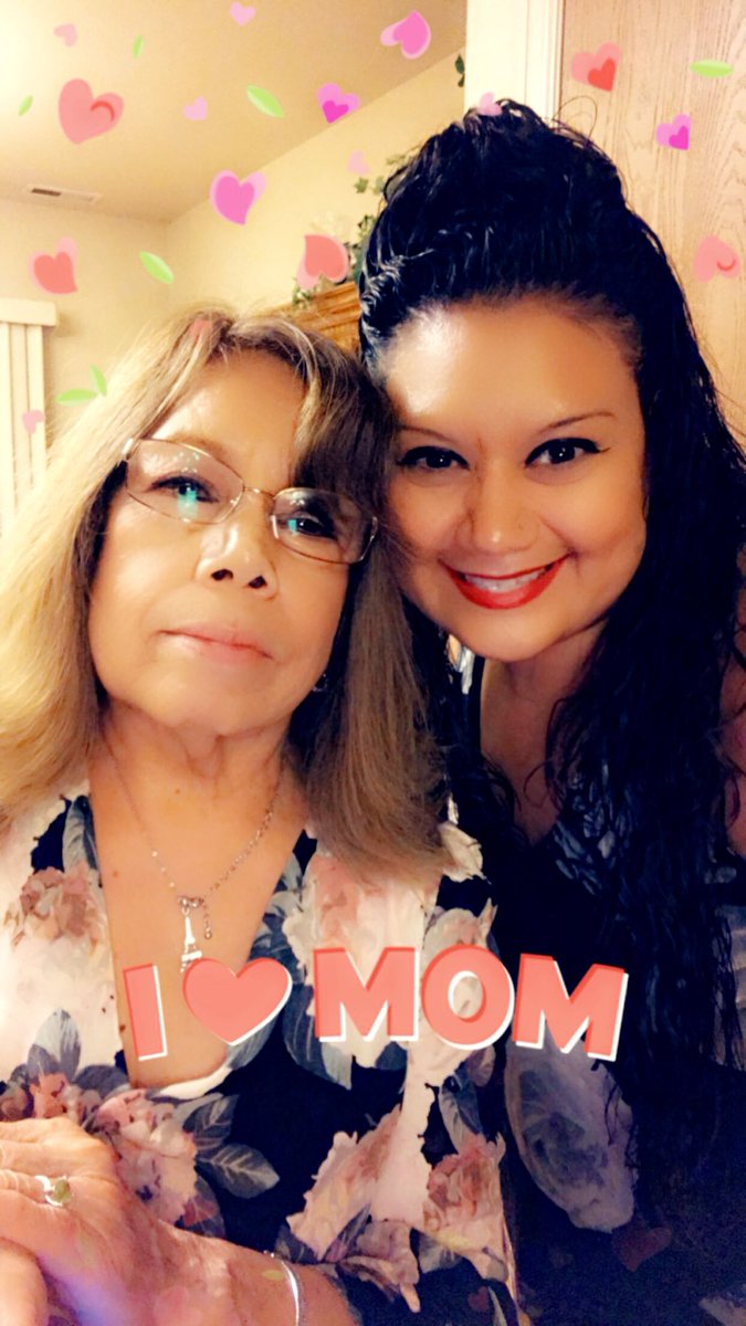 MikeandJes's tweet photo. Happy Mother’s Day #mothersday2018 #happymotherday #MothersDayWeekend #MotherDay #HappyMothersDay2018 # https://t.co/bQVfyTk8AJ