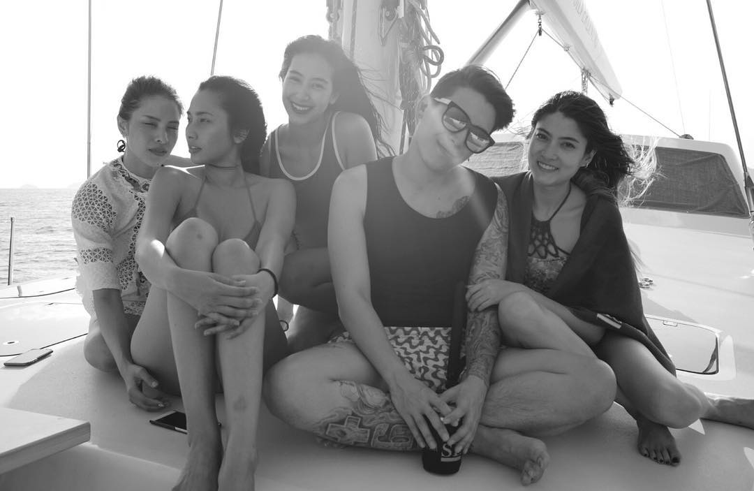 สวัสดีวันจันทร์ #อยากกลับไปทะเลจัง #ผึ้งบอกแดดแรงไปหน่อย cr.pokmindset