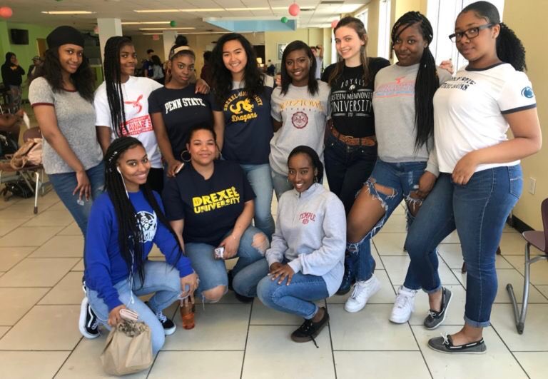 SLAMedia's tweet image. Read Tamir Harpers new article “Class of 2018: Life After SLA” slamedia.org/news/class-of-… #seniors #classof2018 #graduates #college #collegelife #byehighschool #sla #philly #philadelphia #phillyyouth #youtharethefuture #wearethefuture