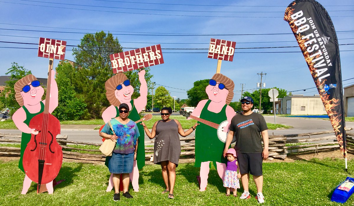 amrotarian's tweet photo. Youngest Paul Harris Fellow award to Margret Smith (Maggy) grand daughter of the events founder , the late Dr. George Smith was announced during BBQ Fest. His wife Toni, daughter Saundra, son Shawn &amp; daughter in law Jill were celebrated for Smith’s commitment to Rotary. https://t.co/ARsHBiIW3h