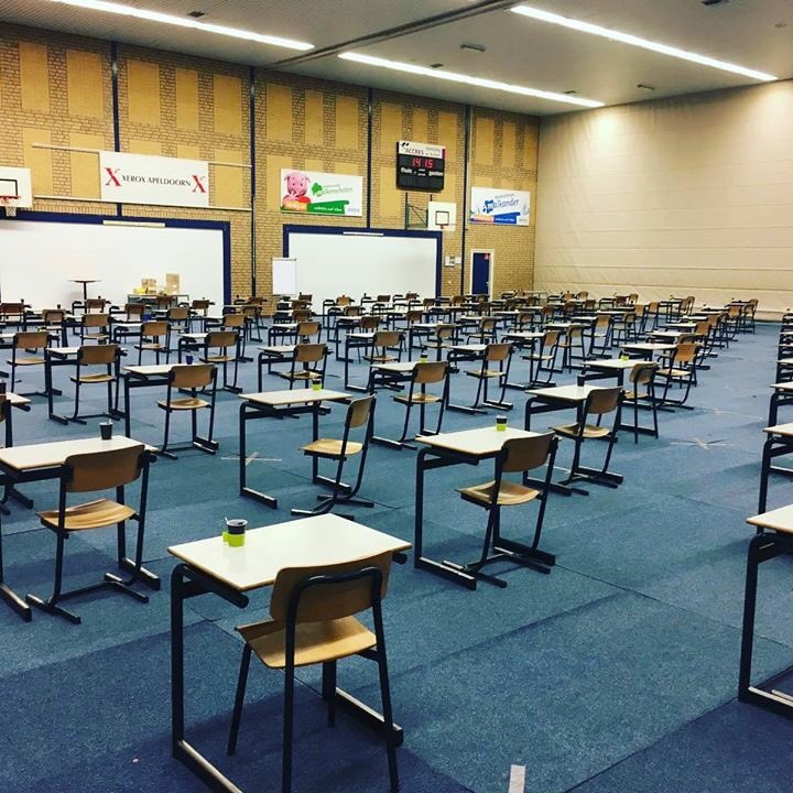 Vandaag beginnen de examens. Wij wensen al onze examenkandidaten heel veel succes.
