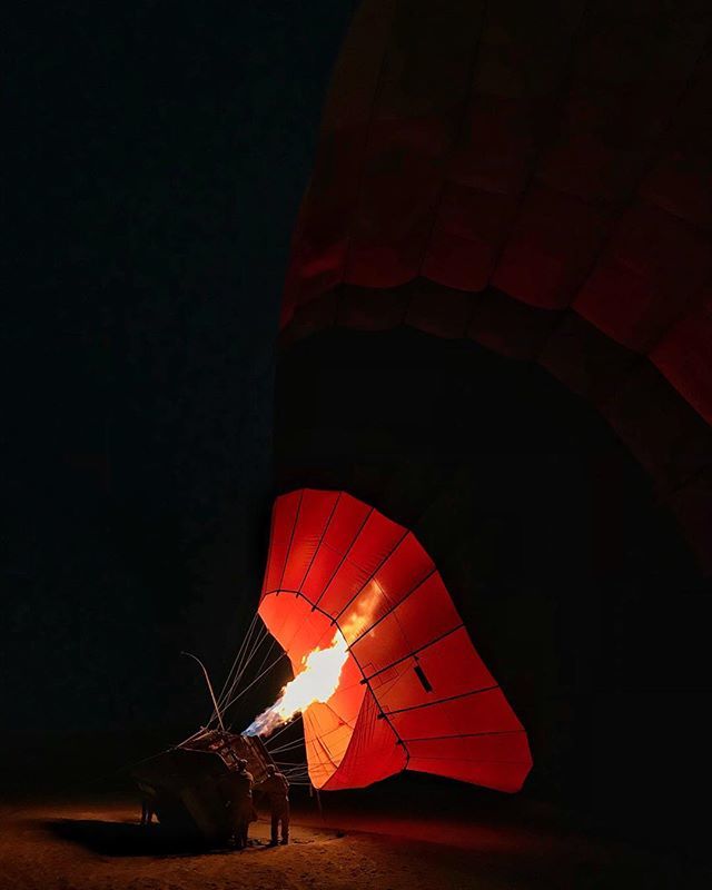 stefanopaleari's tweet photo. ready to fly 🔥 > check @gnambox for all the videos #airballoon #desert #wowdubai #gnamboxindubai https://t.co/BdnC0vSx6k https://t.co/QdySs0tKlz