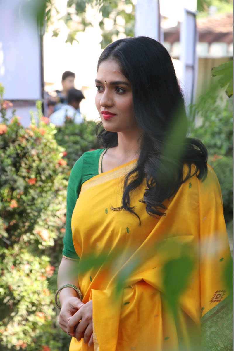 Nettv4uTamil's tweet photo. Actress Sunaina Cute Images
More Images:ย https://t.co/roc290pIue
#Sunaina #SunainaFans https://t.co/T5PAZMf6e8