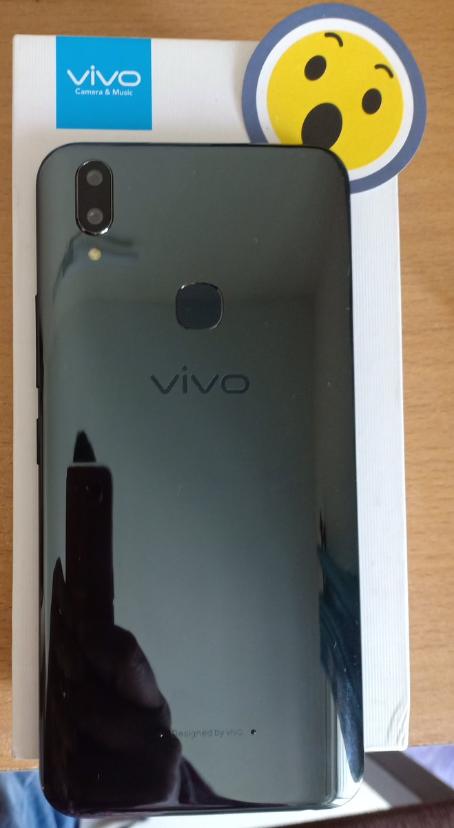 dhempe's tweet photo. Its time for #Dhempe to be #Vivographer with @Vivo_India's #VivoV9 which has come for review.. #DhempeNivyTravels #MacroTraveller - which feature do you want me to test? #VIVOIPL https://t.co/PCdZUlyvH6