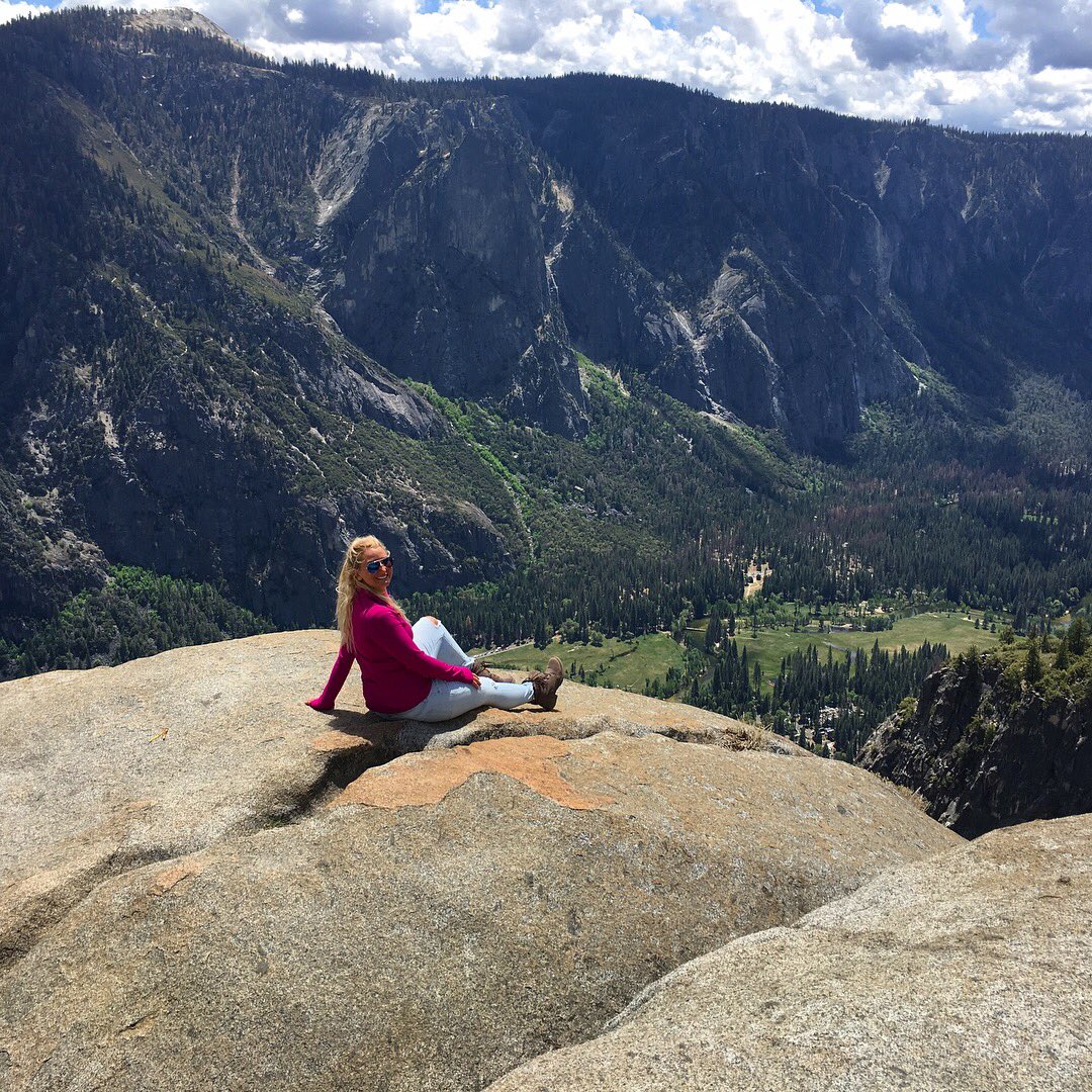 jody_olson's tweet photo. Too beautiful to not tweet #sayyes #explore #adventure #travel #nature #yosemite #OptOutside #California https://t.co/J1b1VrK25J
