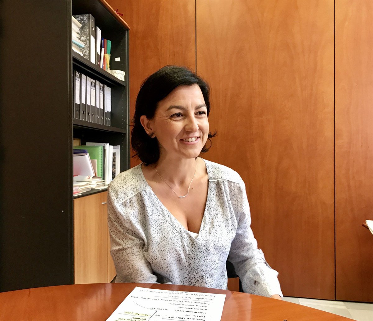 ENTREVISTA | Avui amb Eva Granados, diputada del PSC:
-És increïble que la CUP s'abstingui en la investidura. Com poden dir després que són d'esquerres?
-I què fareu vosaltres?
-Votar el mateix que el PP i Ciutadans.