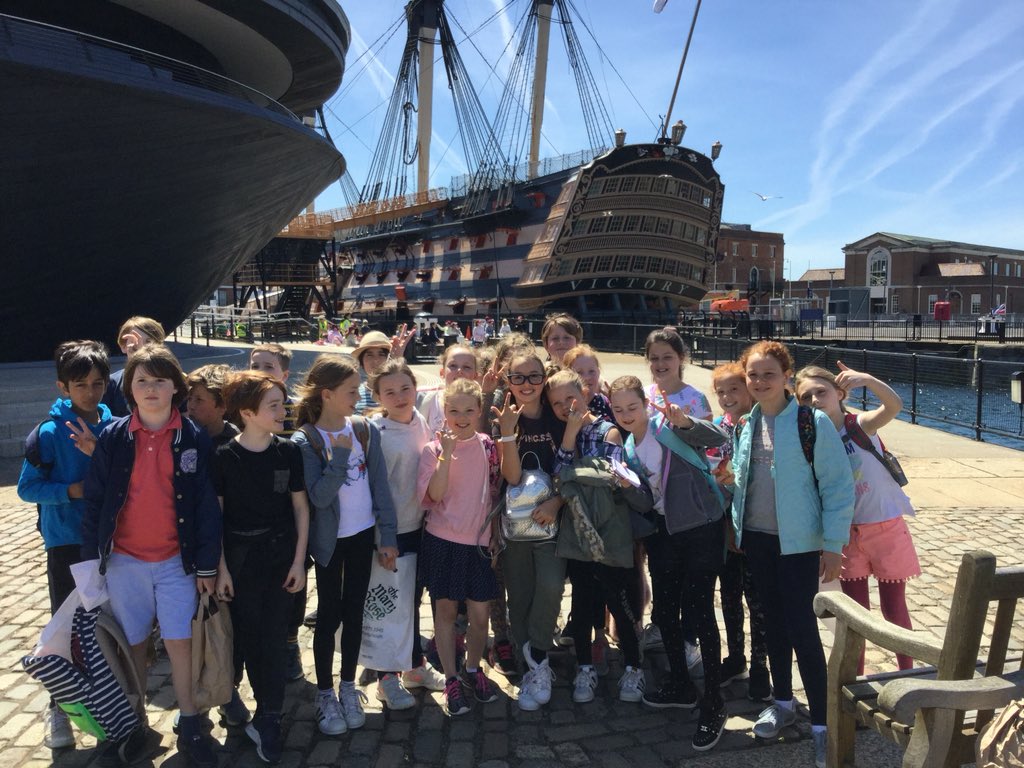 DunLibrary's tweet image. Group 2 Dockyard trip