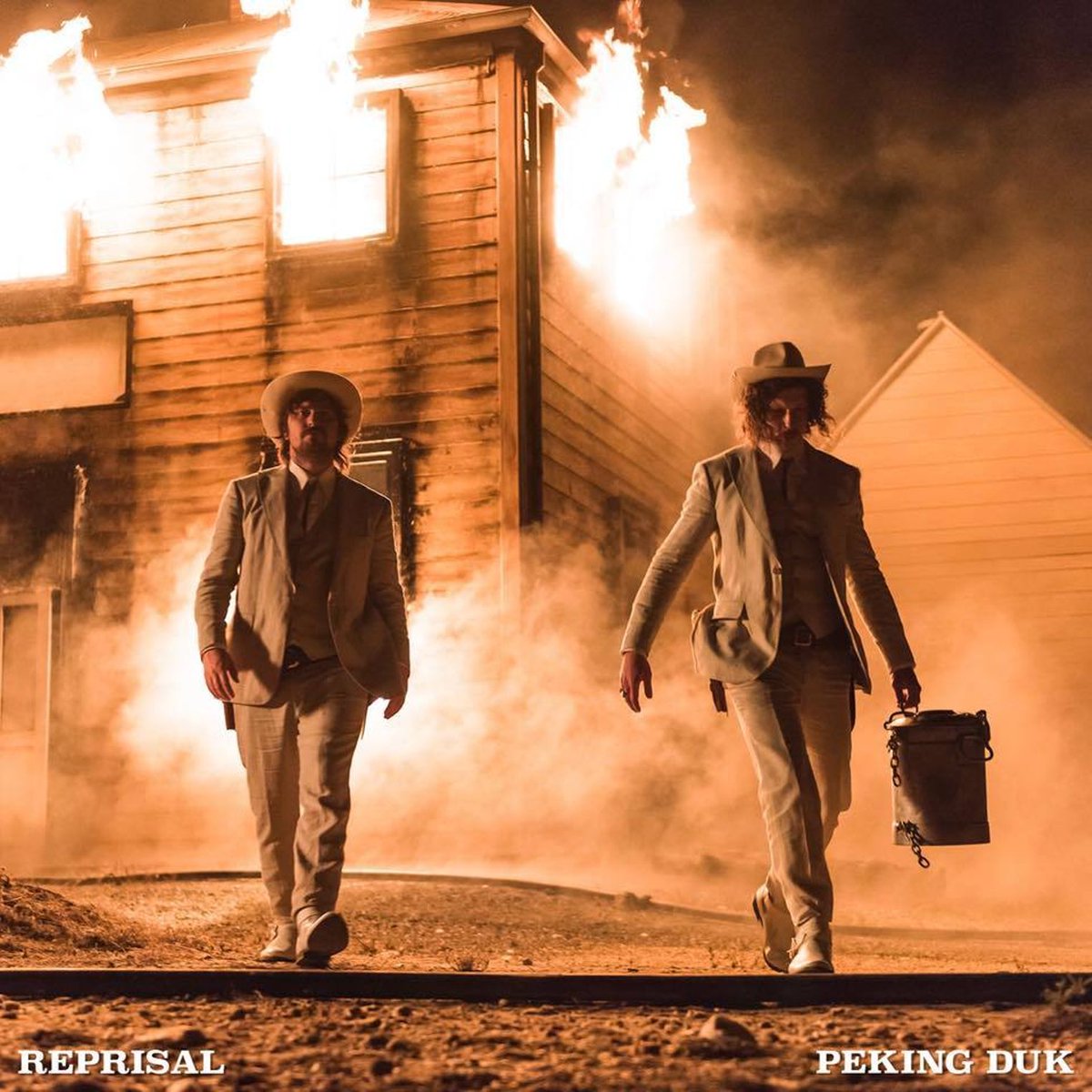 HaydenGridley's tweet photo. Had an absolute blast working on set with the legendary @pekingduk &amp; Alister Wright from @cloudcontrol on their latest music video 'Reprisal' 🔥🔥🔥 Check it out here: https://t.co/4t2ajsaTyy https://t.co/yAOFjc0H9R
