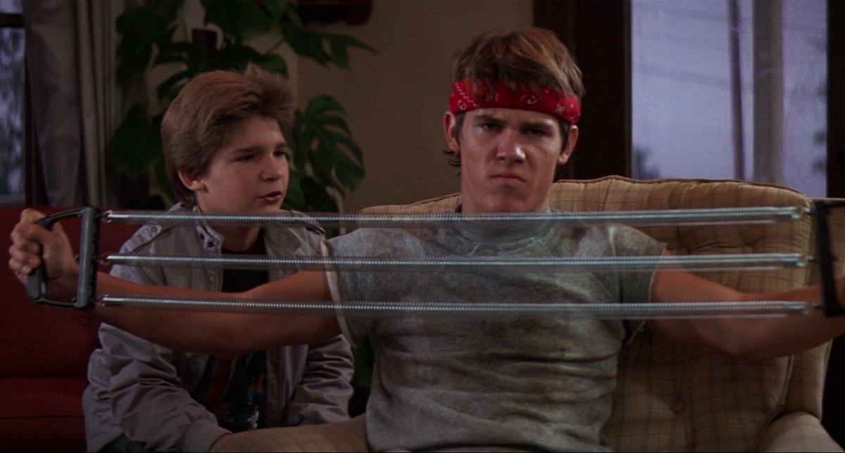 オタコン ˆwˆ 改二乙 アベンジャーズのサノスとデッドプール2のケーブルがグーニーズでマイキーの兄ちゃん役だったジョシュ ブローリンだと知って驚愕している