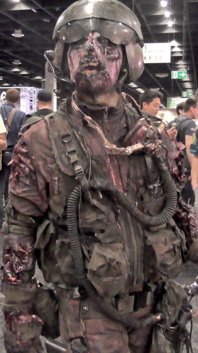Pandasiii's tweet photo. #RPC18 #negan #coolerTag #zombie https://t.co/R3fOP8xJ6O