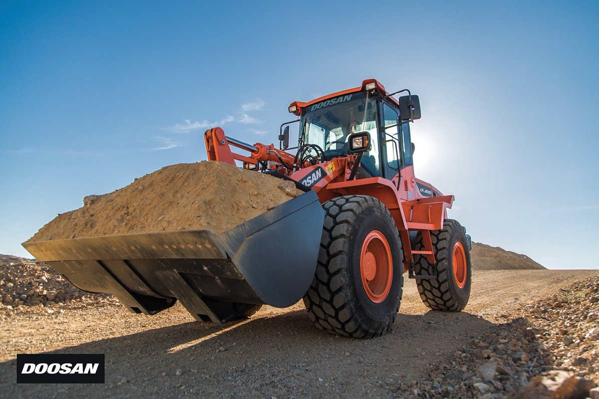 DEVELON_Europe's tweet photo. A big payload pays off. The DL200-5 is king of the construction site.
More info: https://t.co/o36VkbHbwp
#DL200 #WheelLoader #Doosan #Construction https://t.co/l5GkR5mvyN