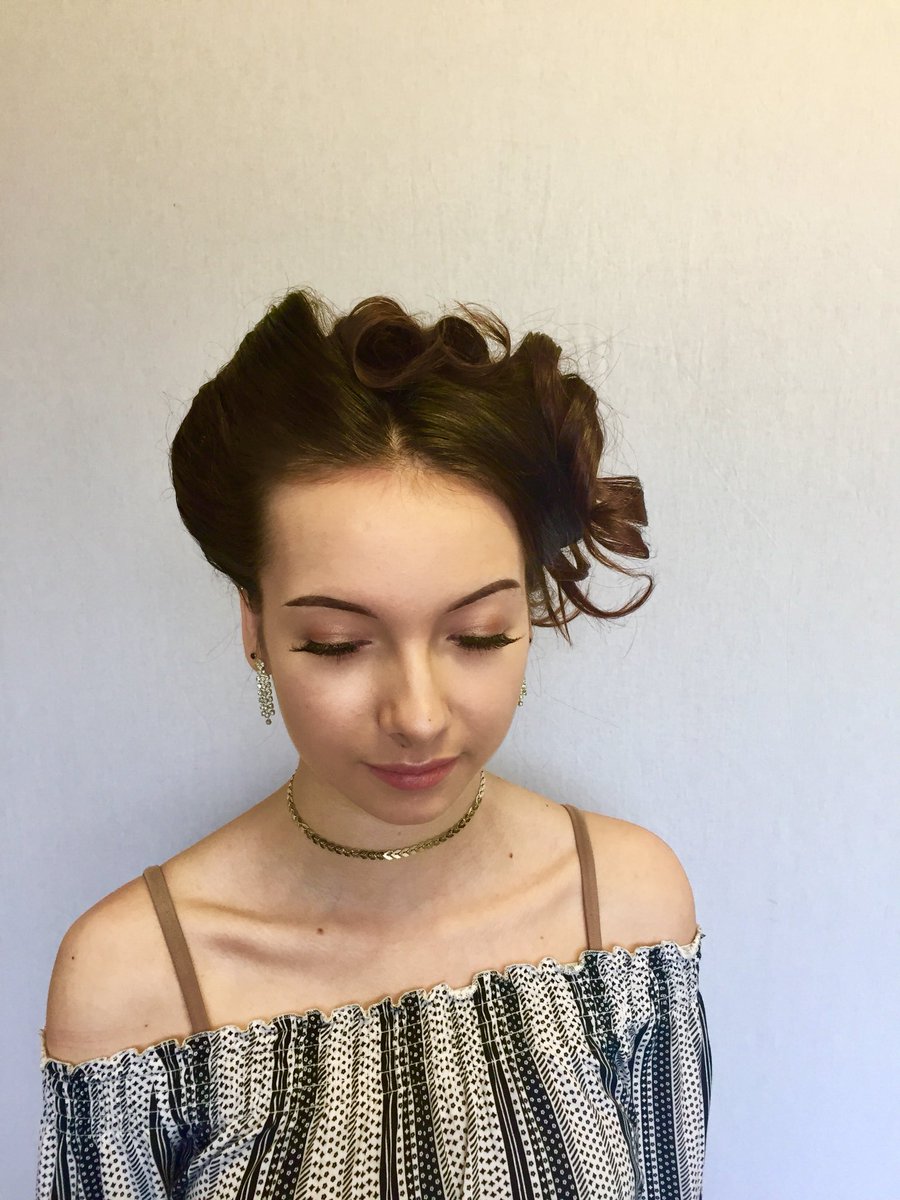 pike_kerry's tweet photo. Some good progress with students exam work @norwichcollege #hairup#colourwork@hairwork https://t.co/SwddyGgNAE