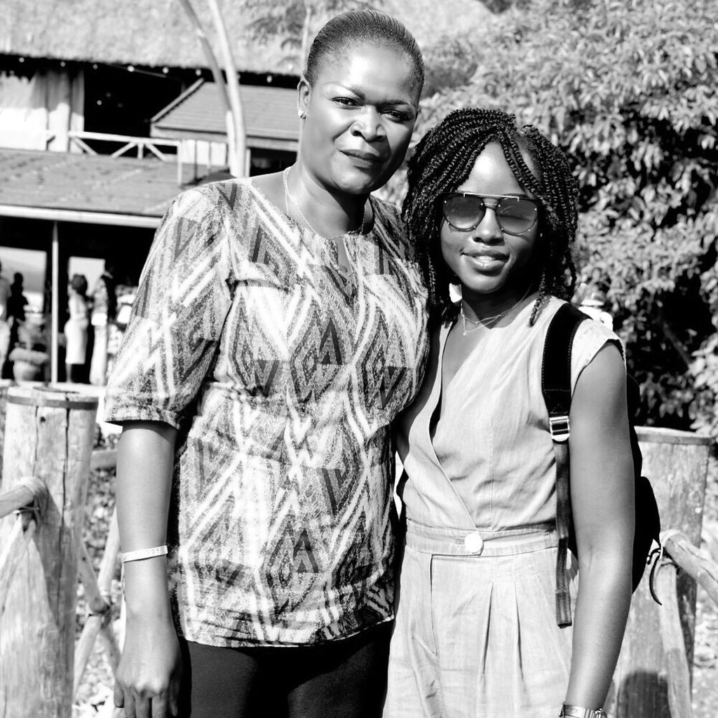 SuzannaOwiyo's tweet photo. Great encounter w/ @Lupita_Nyongo on her trip to @KisumuCountyKE She mentioned to me hw my song Ksm💯 played a big role in her career b4 her admission to YALE University.Hw humbling!She has big plans for the great #lakesidecity.Noble cause in waiting! ArtsIndustry #Wakandaforever https://t.co/VolRNKliWa