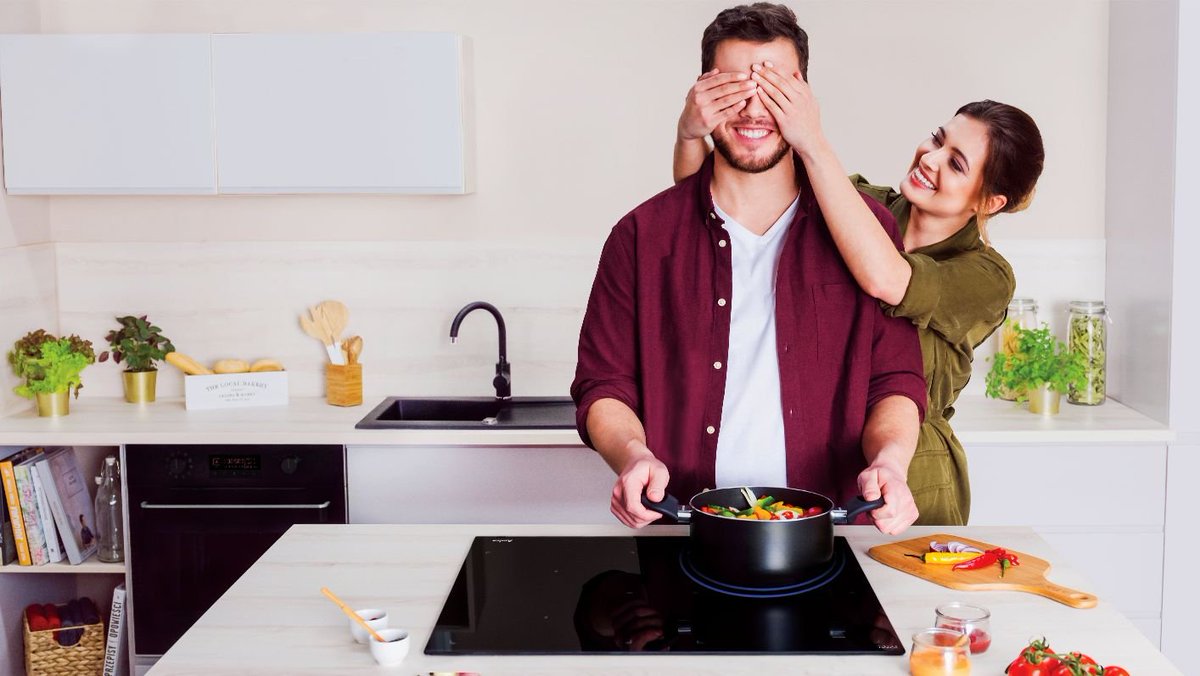 VMR_Agency's tweet photo. Nowa płyta INTUICYJNA! Zobaczcie nowy landing page #AMICA dedykowany płytom indukcyjnym!🍳 https://t.co/vVenMLV90h #digital https://t.co/O47h7oxHJd