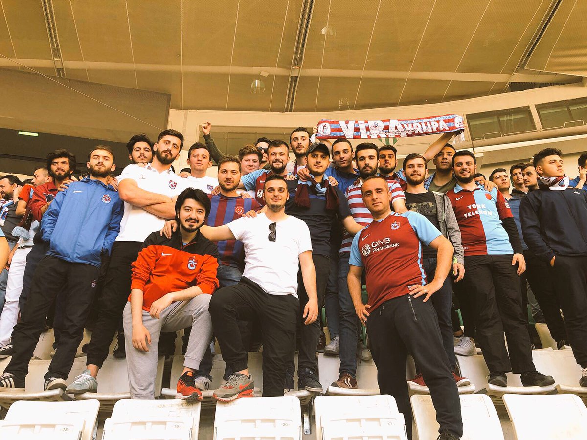 ViraBursa's tweet photo. Tribünde sesimize ses olan herkese teşekkürler.. #Vira #Bursa #Trabzonspor https://t.co/Fav7weGWFn