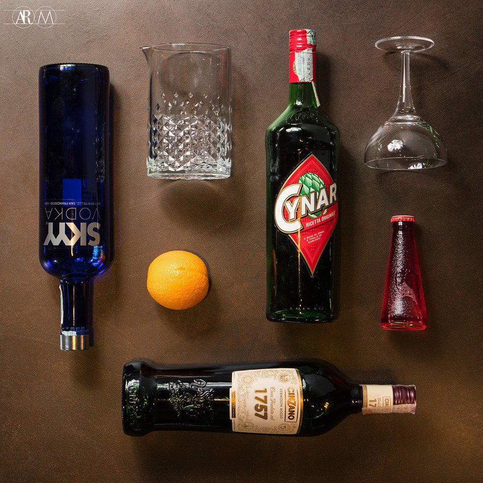 MuaRestaurant's tweet photo. E la Genova Cocktail Week continua....avete già provato il nostro Crystal? Vodka Skyy, Campari Soda, Vermouth rosso 1757, gocce Cynar per un sapore unico!
#genovacocktailweek
#gwc
#muáloungerestaurant
#secretroom
#secretmuá
#crystal
#lucarossi26
#genovamorethanthis https://t.co/hP5EmMeQli