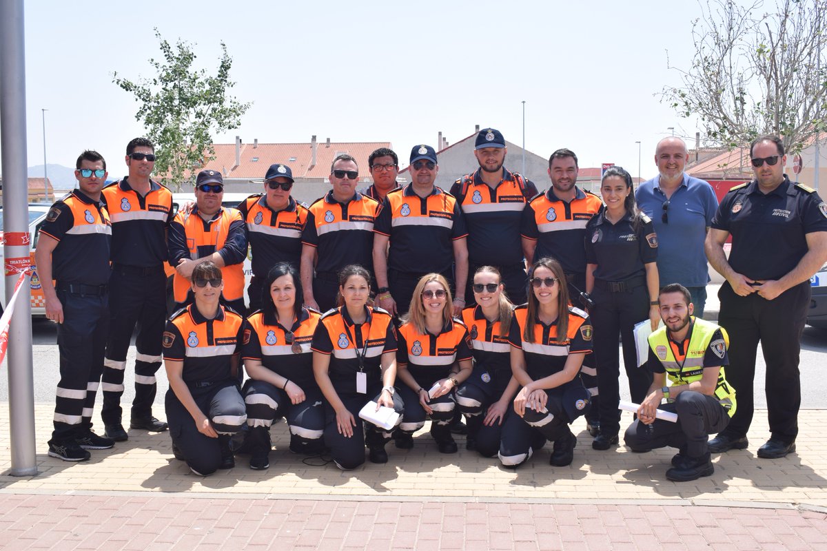 El sábado fue un gran día para el pueblo, lleno de deporte, altruismo y trabajo, mucho trabajo. Desde el Ayuntamiento, felicitamos a la recién formada agrupación de Protección Civil Fuente Álamo por la magnífica labor que realizaron. #orgullofuentealamero