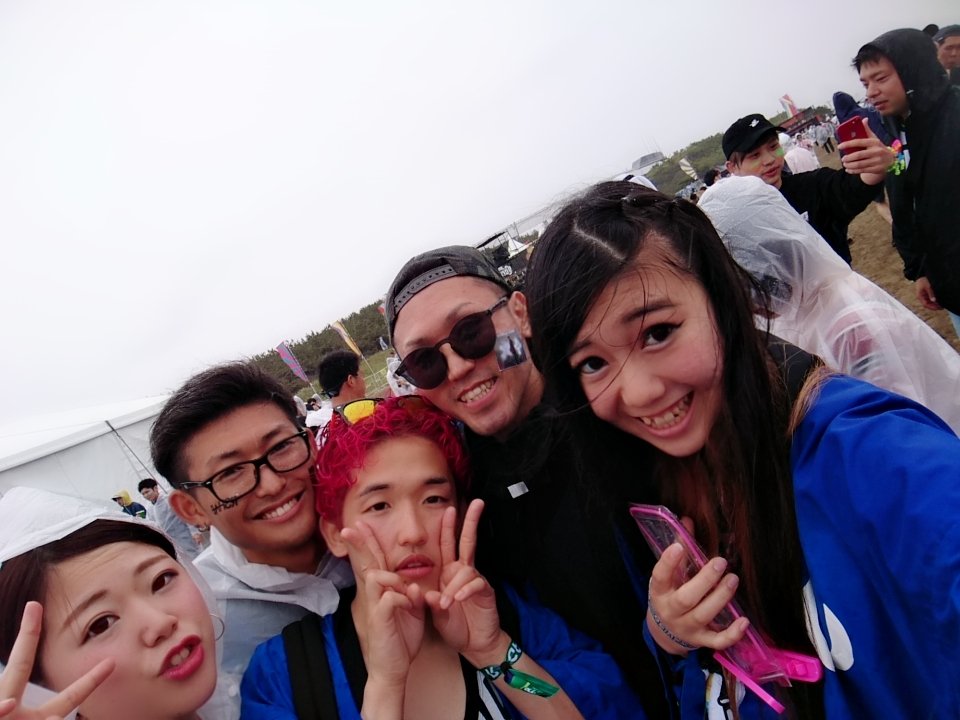 N0826N's tweet photo. #EDC おつかれさまでしたあああ👏👏👏
2日目は雨の中大変でしたね😂　
でも楽しかった🙌
みんなにテキーラ認識してもらえて良かった😆笑
また会ったときはよろしくお願いしまーす☺ https://t.co/6zsKXoK4Dw