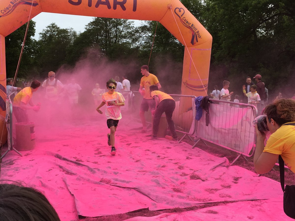 DerbyGrammar's tweet photo. What a great morning we had at the #ColourBlastDash on #Darley Park yesterday! https://t.co/KlTOLq82tz