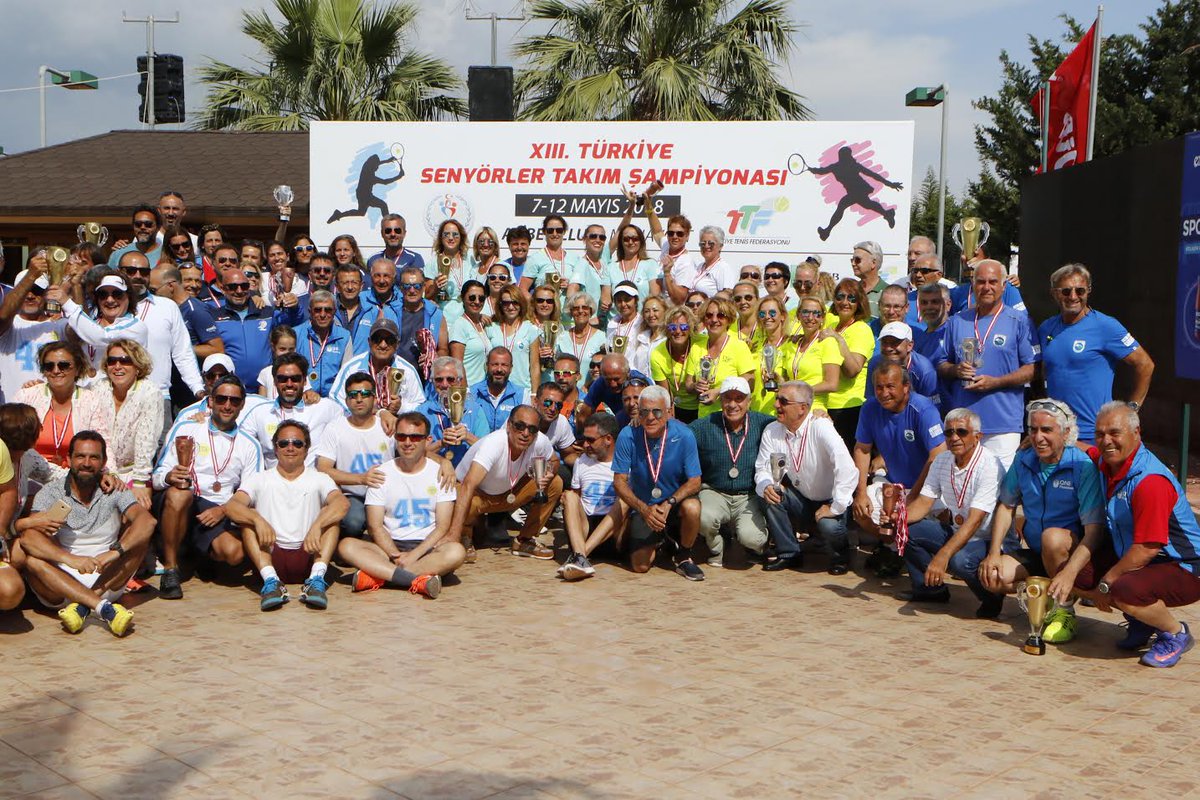 TTForgtr's tweet photo. Manavgat'taki Ali Bey Club kortlarında düzenlenen 13. Türkiye Senyörler Takım Şampiyonası'nda kupalar sahiplerini buldu. https://t.co/3cCNSCCJxd https://t.co/5TCEfIJ1AH