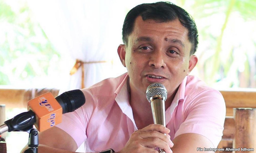 mkini_bm's tweet photo. 'Henti lantik orang politik, pegawai kerajaan dalam FINAS' https://t.co/Rqsd3vqo1m https://t.co/csi4T5UHIw