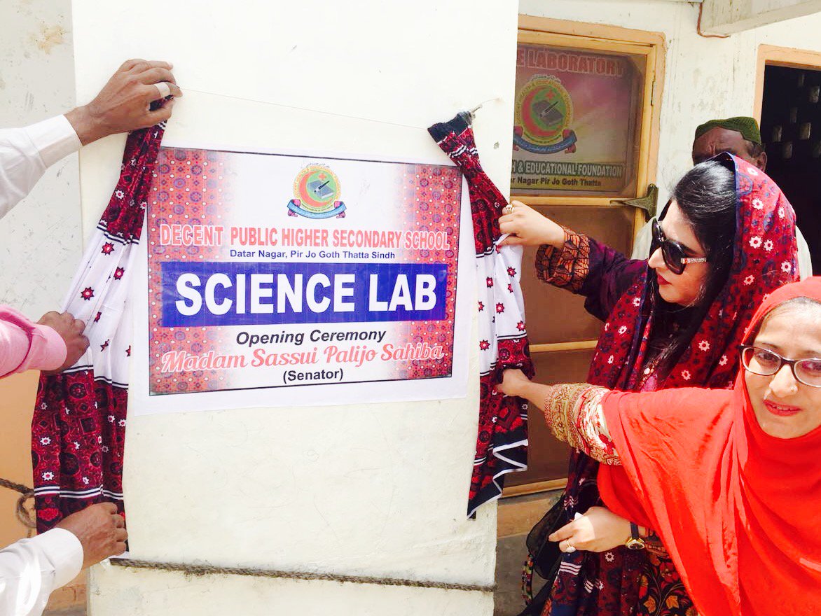 Arbabkhawar_1's tweet photo. Senator @SassuiPalijo visited different schools in remote areas of #Thatta and inaugurated science lab at #PublicHigherSchool at #DataarNagar
#Pir_Jo_Goth #Thatto
@BBhuttoZardari @BakhtawarBZ @AseefaBZ @SassuiPalijo https://t.co/hlsDFfIcGH
