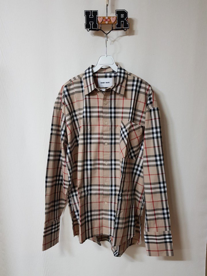 mdhonsu2's tweet photo. 代行依頼のあった商品🇰🇷
韓国ファッションサイト upnormalのシャツ、urbaneyouスラックス、danswerのパンツ洋服💕
ご依頼ありがとうございました🙇♀️
#upnormal #urbaneyou #danswer #韓国ファッション #韓国代行 https://t.co/5hOXvQGC2A
